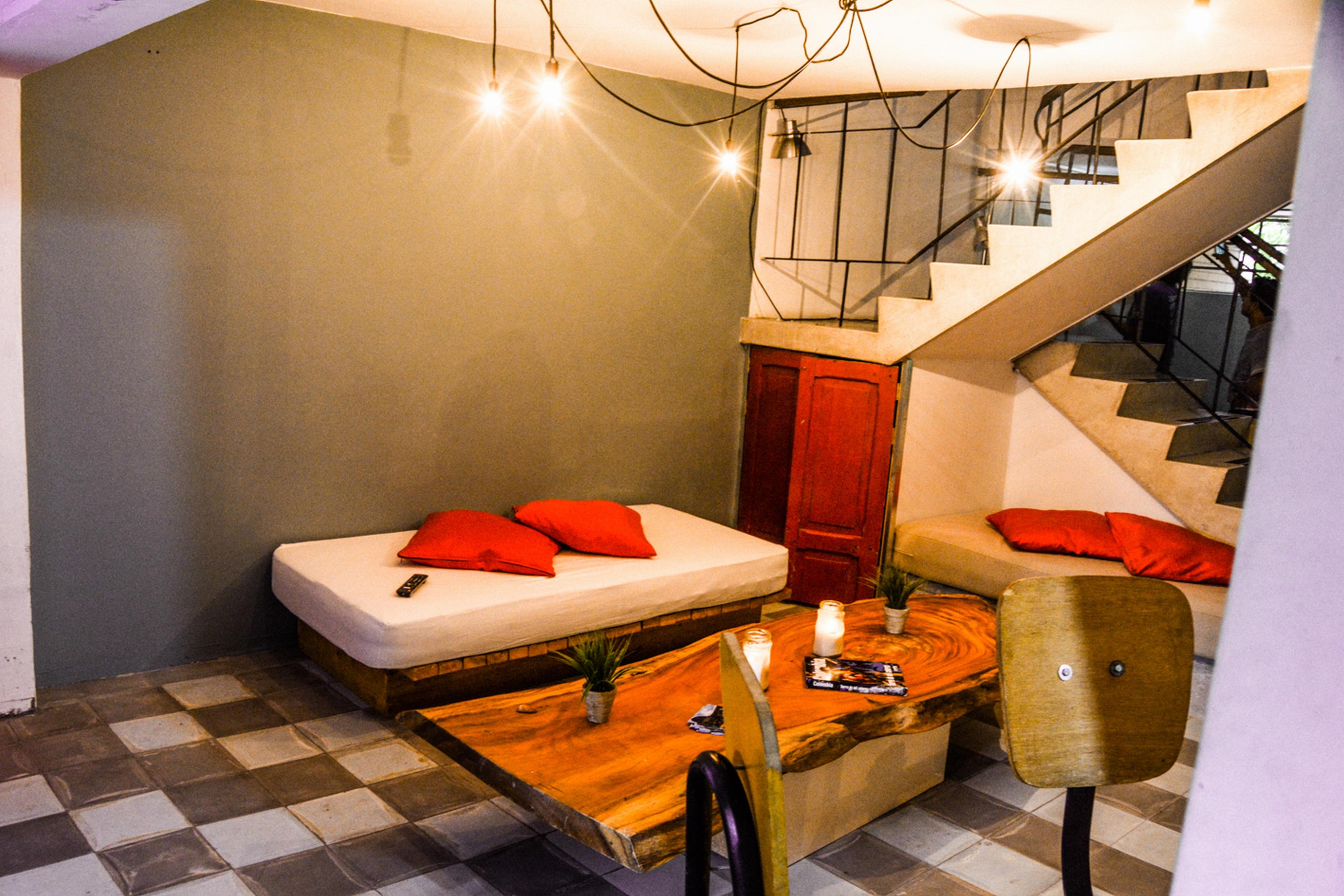 Hostal Casa Estacion Медельин Экстерьер фото