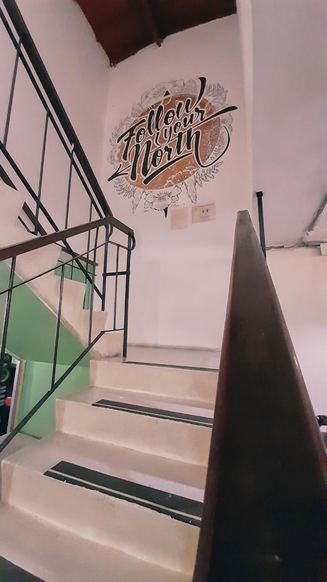 Hostal Casa Estacion Медельин Экстерьер фото